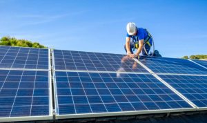 Installation et mise en production des panneaux solaires photovoltaïques à Ploudaniel